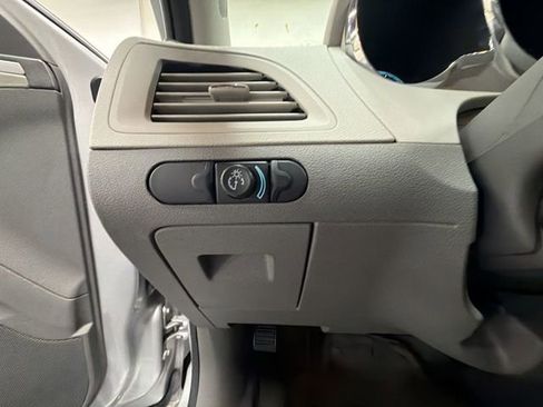 Used 2011 Chevrolet Malibu LS image 15