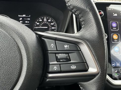 Used 2023 Subaru Ascent Premium w/ Convenience Package image 16