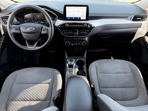 Used 2020 Ford Escape SE image 12