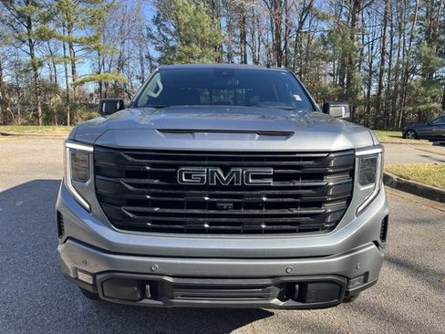 Used 2025 GMC Sierra 1500 Elevation w/ Elevation Premium Package image 3