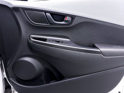 Used 2020 Hyundai Kona SE image 30