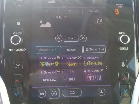 Used 2021 Subaru Outback Premium image 27