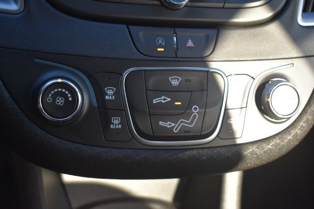 Certified 2025 Chevrolet Malibu LS FWD image 26