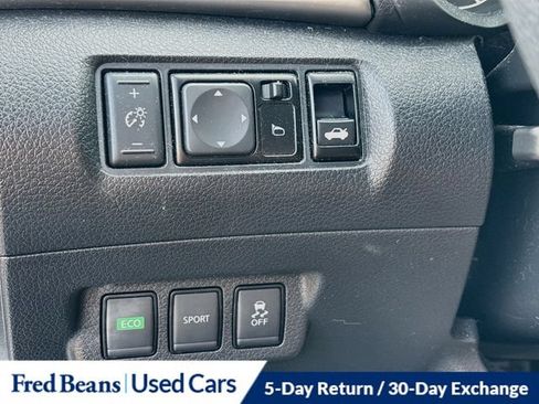 Used 2017 Nissan Sentra SV FWD image 15