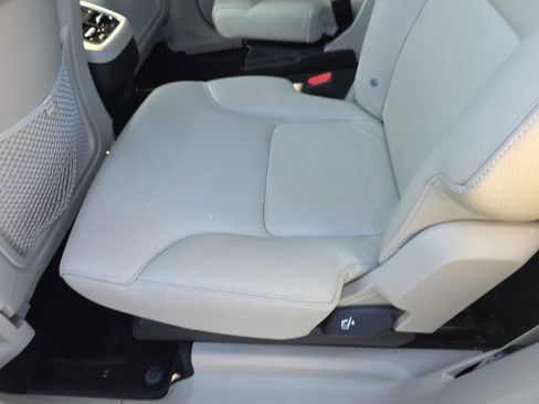 Used 2021 Volvo XC90 T6 Momentum w/ Advanced Package image 18