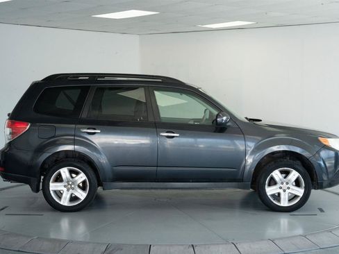 Used 2010 Subaru Forester 2.5X Limited AWD/4WD image 8