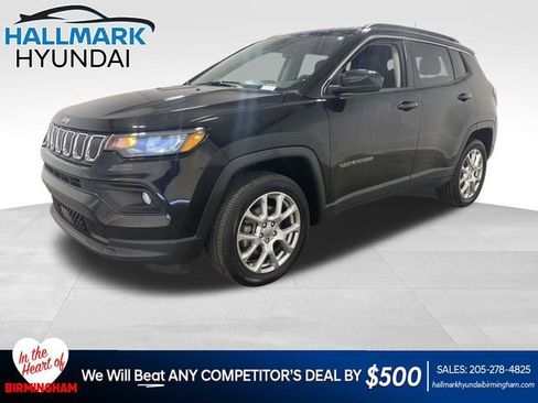 Used 2022 Jeep Compass Latitude image 1
