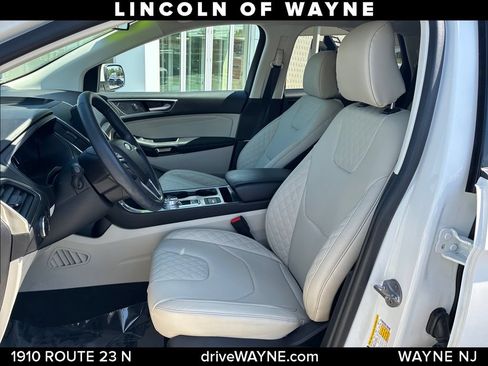 Used 2024 Ford Edge Titanium AWD/4WD image 11