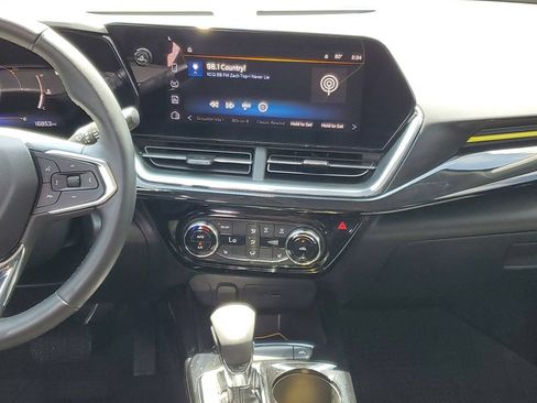 Used 2025 Chevrolet Trax ACTIV w/ Driver Confidence Package FWD image 25