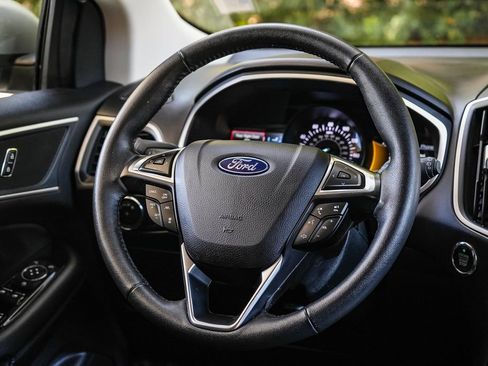 Used 2020 Ford Edge SEL w/ Convenience Package FWD image 13