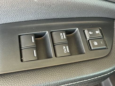 Certified 2024 Honda Ridgeline Sport image 16