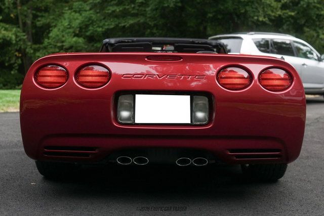 Used 2004 Chevrolet Corvette Convertible w/ Preferred Equipment Group RWD image 7