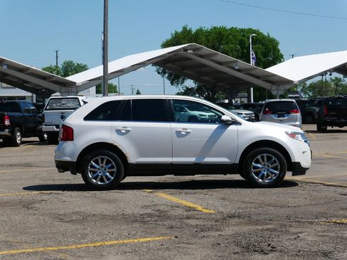 Used 2014 Ford Edge Limited w/ Equipment Group 301A AWD/4WD image 2