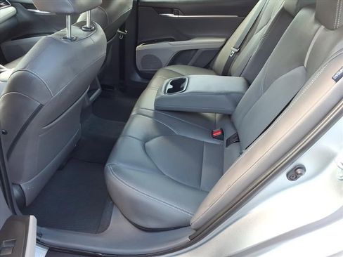 Used 2022 Toyota Camry LE w/ Convenience Package image 13