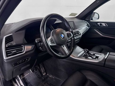 Used 2023 BMW X5 M50i w/ Climate Comfort Package image 9