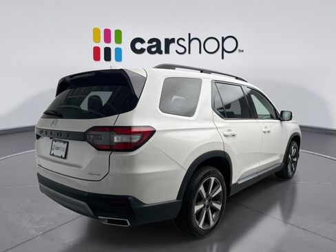 Used 2025 Honda Pilot Elite image 5