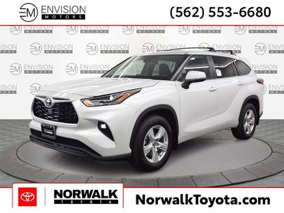 New 2025 Toyota Highlander LE