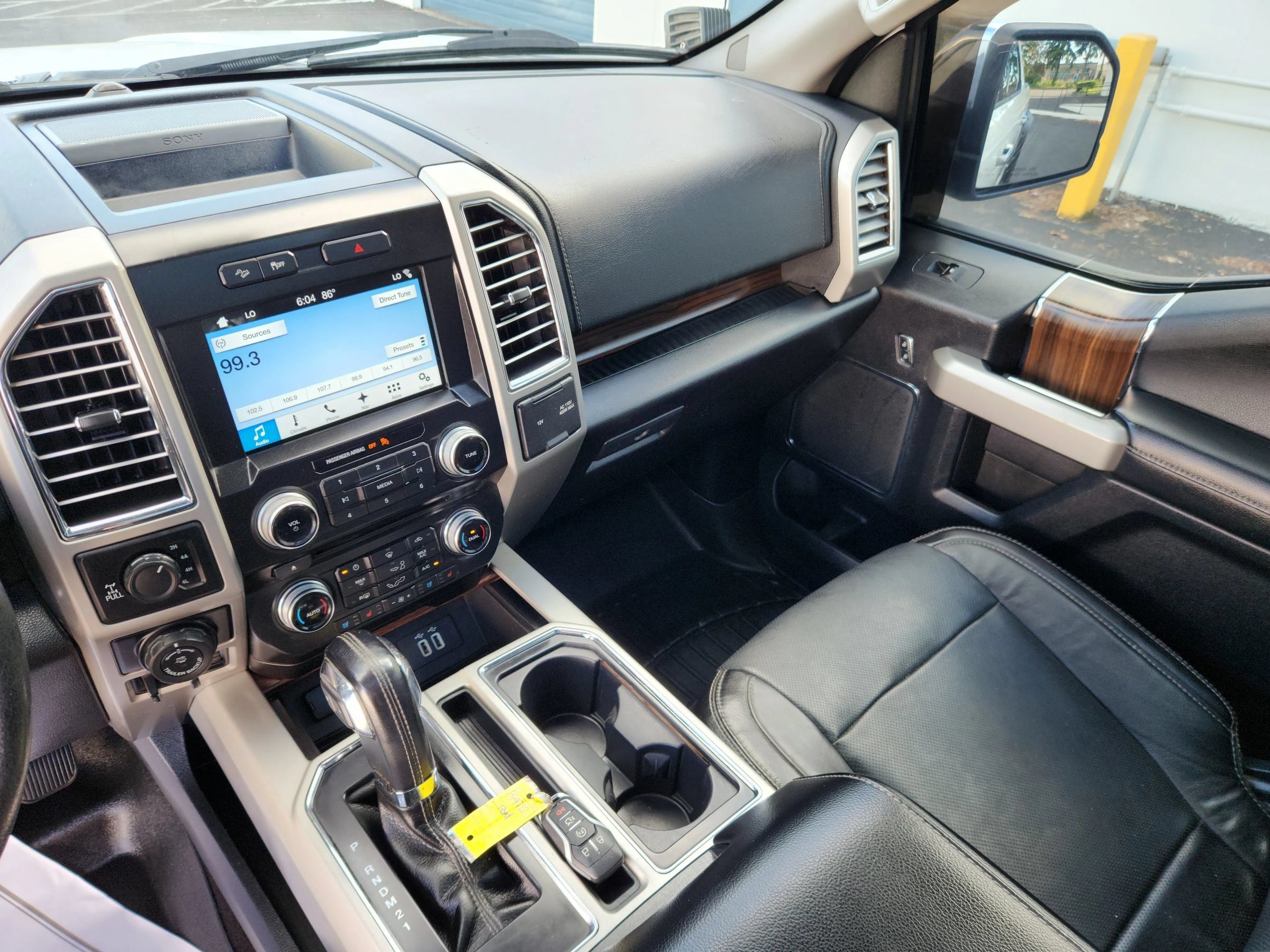 Used 2016 Ford F150 Lariat w/ Equipment Group 502A Luxury AWD/4WD image 12
