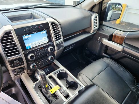 Used 2016 Ford F150 Lariat w/ Equipment Group 502A Luxury AWD/4WD image 12