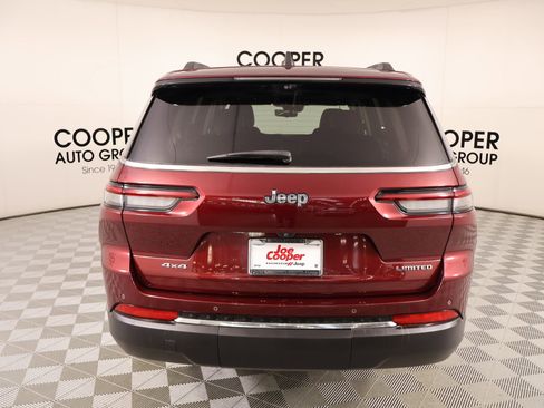 Used 2023 Jeep Grand Cherokee L Limited w/ Luxury Tech Group II image 24