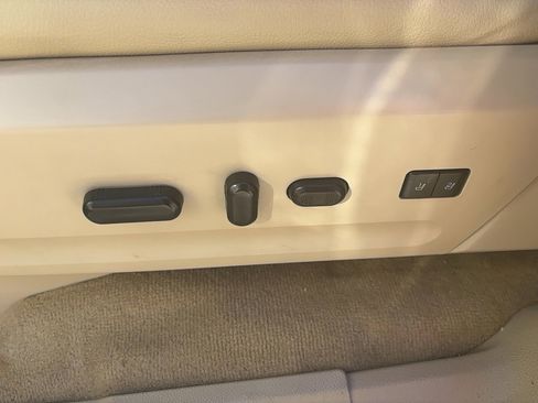 Used 2013 Ford Expedition EL XLT image 20