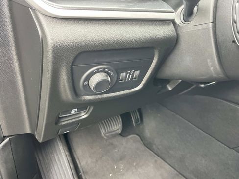 Used 2023 Jeep Grand Cherokee Altitude image 29