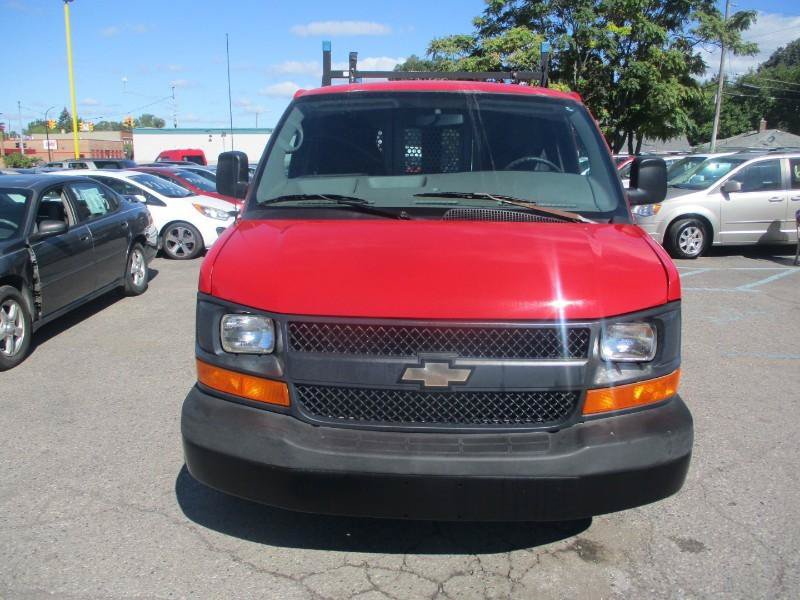 Used 2012 Chevrolet Express 1500 RWD image 3