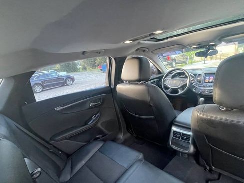Used 2018 Chevrolet Impala LT FWD image 31