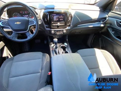 Used 2023 Chevrolet Traverse LT FWD image 31