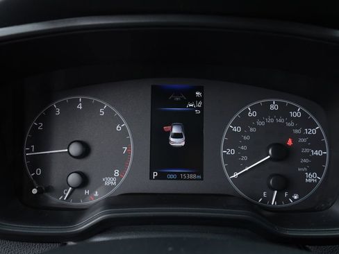 Used 2024 Toyota Corolla LE image 21