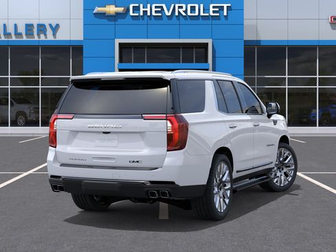 New 2026 GMC Yukon Denali Ultimate w/ LPO, Floor Liner Package AWD/4WD image 4
