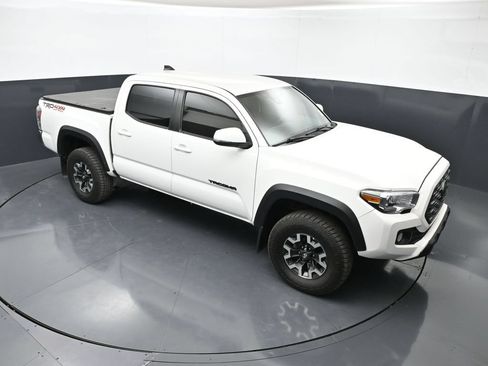 Used 2023 Toyota Tacoma TRD Off-Road AWD/4WD image 35