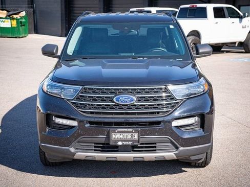 Used 2024 Ford Explorer XLT w/ Equipment Group 202A image 2