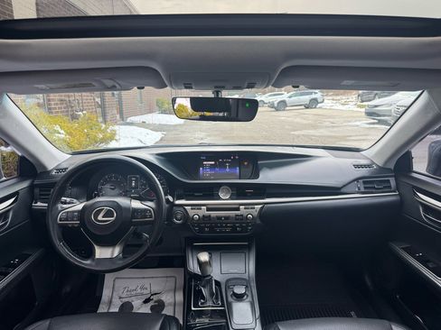 Used 2016 Lexus ES 350 w/ Accessory Package 2 image 7