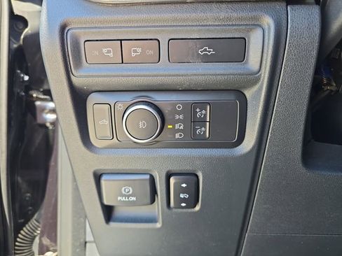 Used 2021 Ford F150 Lariat image 22