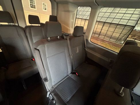 Used 2019 Ford Transit 350 XLT image 23