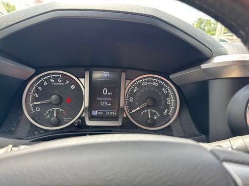 Used 2023 Toyota Tacoma SR5 w/ Technology Package AWD/4WD image 31