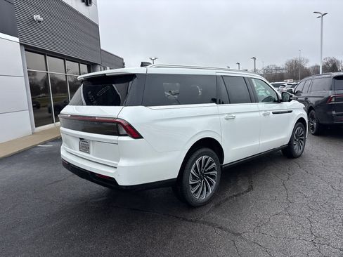 New 2026 Lincoln Navigator L Black Label AWD/4WD image 7