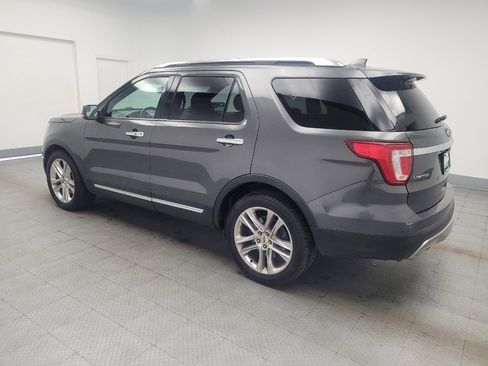 Used 2017 Ford Explorer Limited image 3