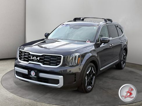 Used 2025 Kia Telluride S AWD/4WD image 3
