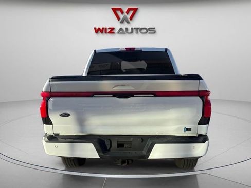 Used 2022 Ford F150 Lightning Platinum image 8