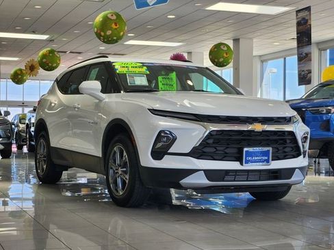Certified 2025 Chevrolet Blazer LT w/ Convenience Package AWD/4WD image 6