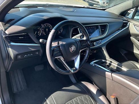 Used 2023 Buick Enclave Avenir w/ Avenir Technology Package AWD/4WD image 15