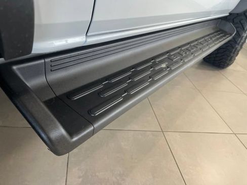 New 2026 Ford Bronco Outer Banks w/ Sasquatch Package AWD/4WD image 8