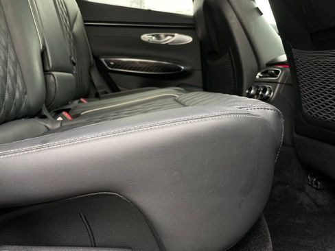 Used 2023 Genesis GV70 3.5T Sport w/ Sport Prestige Package image 36