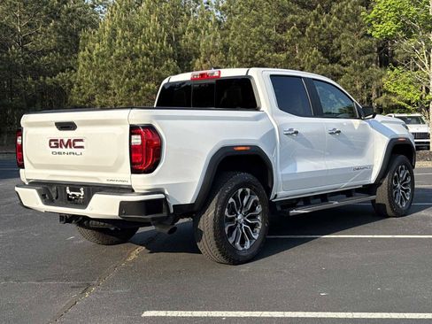 Used 2023 GMC Canyon Denali AWD/4WD image 30