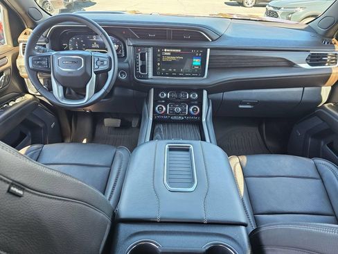 Used 2023 GMC Yukon Denali AWD/4WD image 21