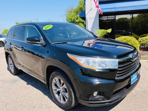 Used 2015 Toyota Highlander Plus AWD/4WD image 7