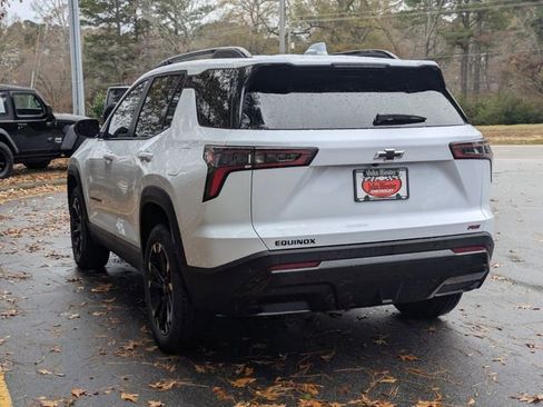New 2026 Chevrolet Equinox RS image 4