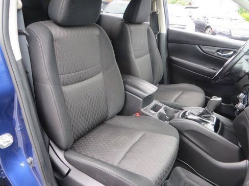 Used 2020 Nissan Rogue SV AWD/4WD image 30